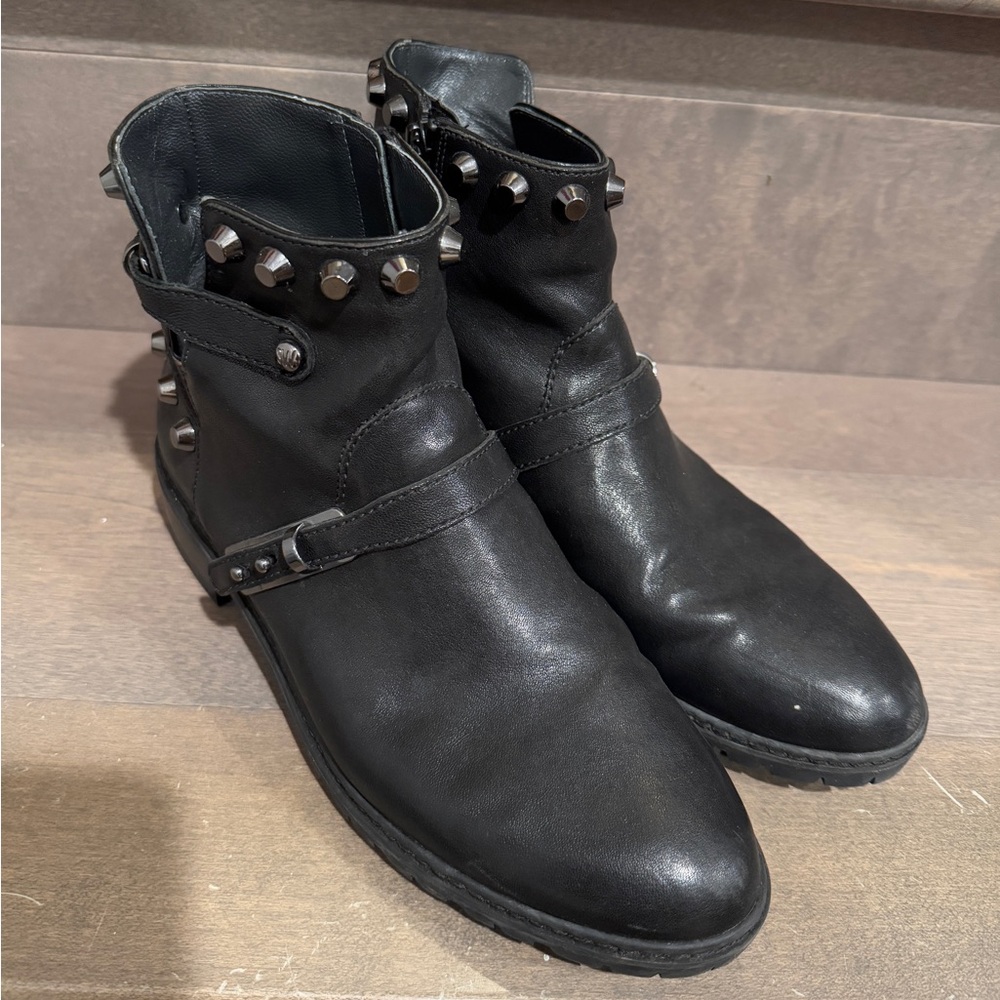 Stuart Weitzman Ankle Boots